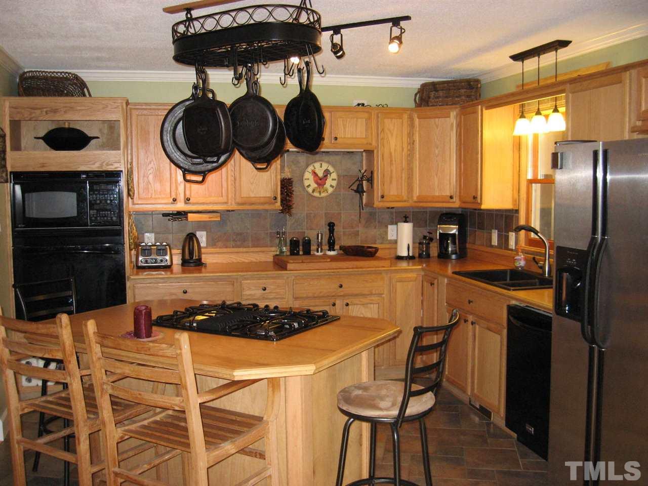 5517 Swiftbrook Circle Raleigh, NC 27606 - Photo 9 of 22 Gallery Image 9