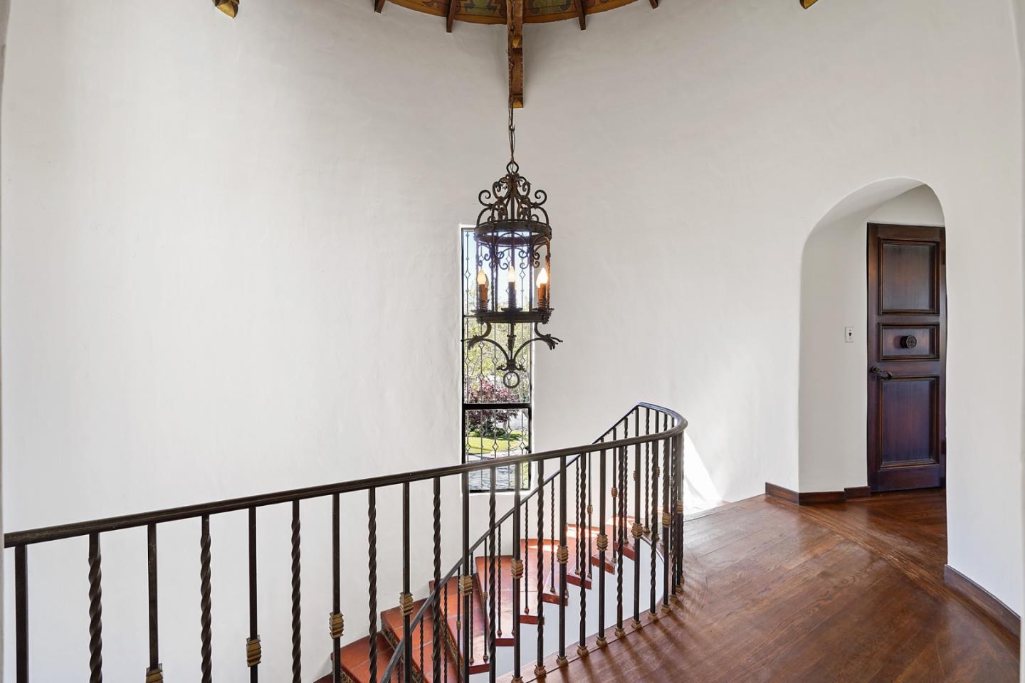 401 Parrott Drive San Mateo, CA 94402 - Photo 33 of 68 a view of a hallway with entryway