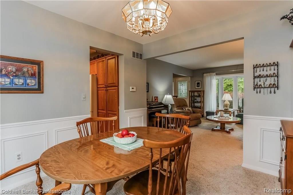 2784 Winter Park Road Rochester Hills, MI 48309 - Photo 9 of 63