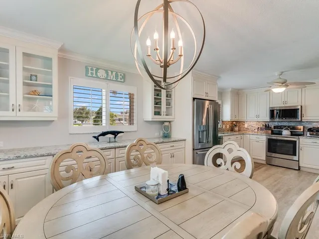 $8,900 | 4180 Crayton Road, Unit E7, Naples, FL 34103