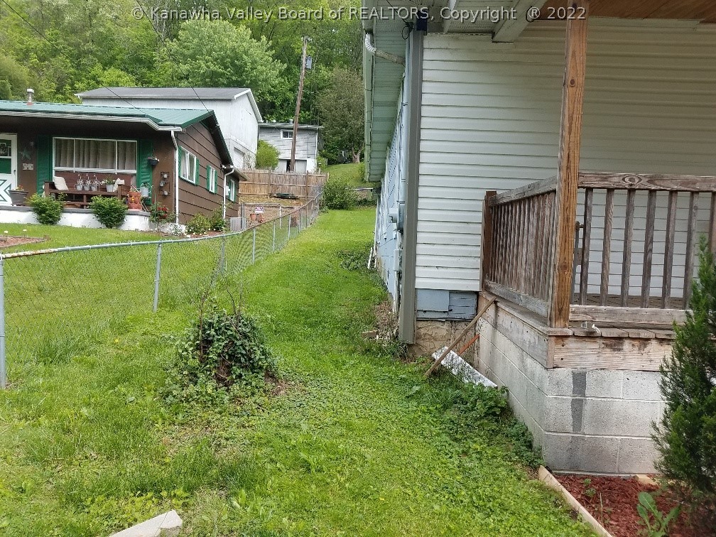 1832 Roxalana Road Dunbar, WV 25064 - Photo 18 of 20 Gallery Image 18