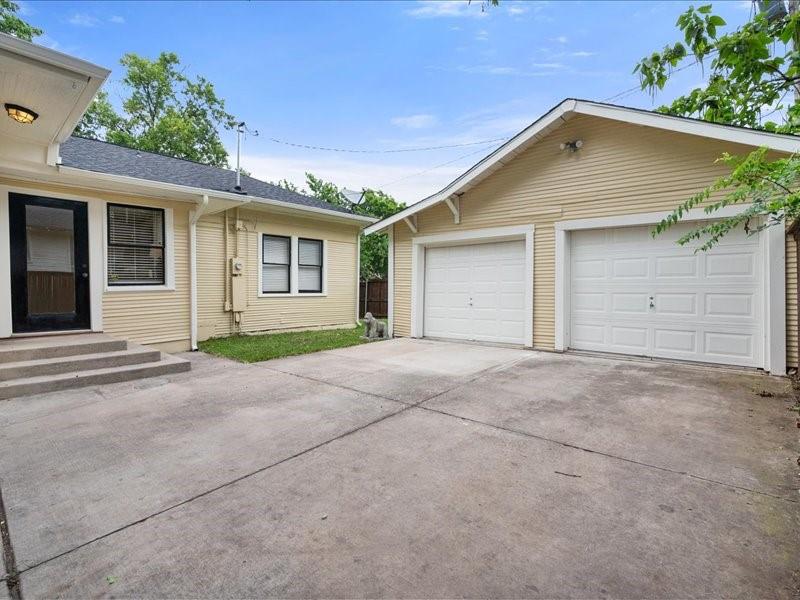 2001 Lipscomb Street Fort Worth, TX 76110 - Photo 37 of 40