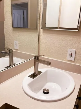 a close view of sink and tap