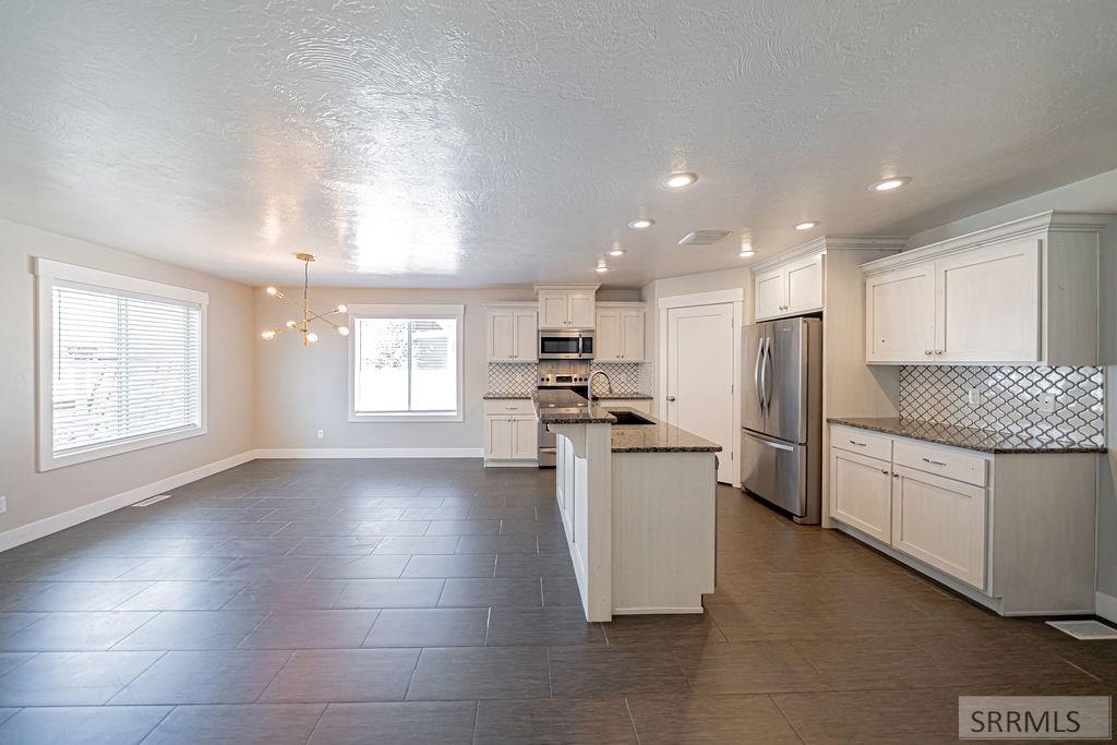 4230 Rockingham Circle Idaho Falls, ID 83404 - Photo 15 of 68