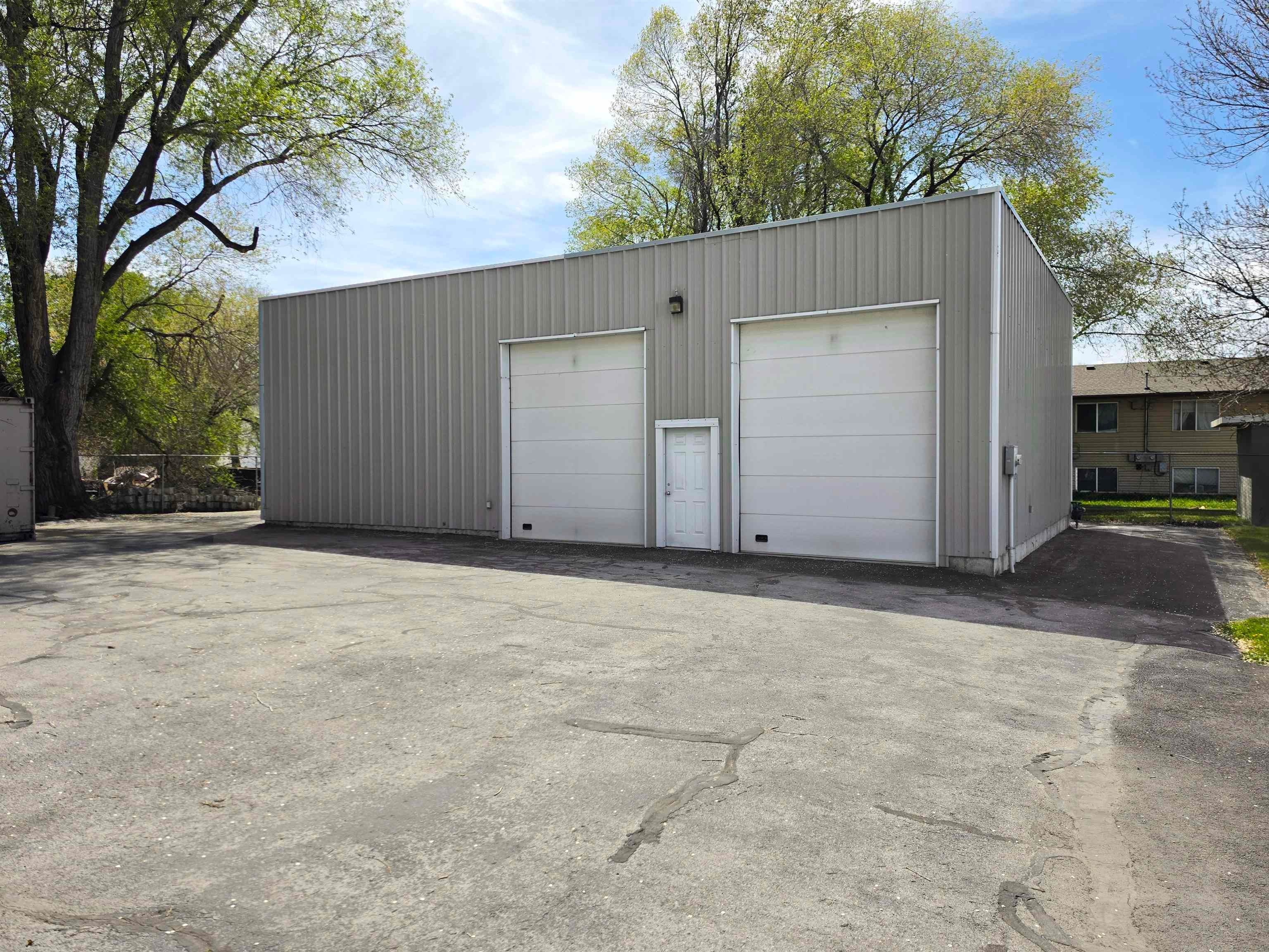 3991 Hawthorne Road Pocatello, ID 83201 - Photo 2 of 41 Gallery Image 2