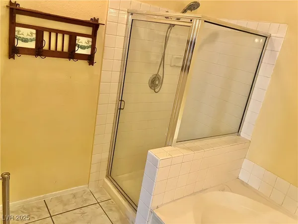 $279,000 | 2975 Bluegrass Lane, Unit 521, Henderson, NV 89074