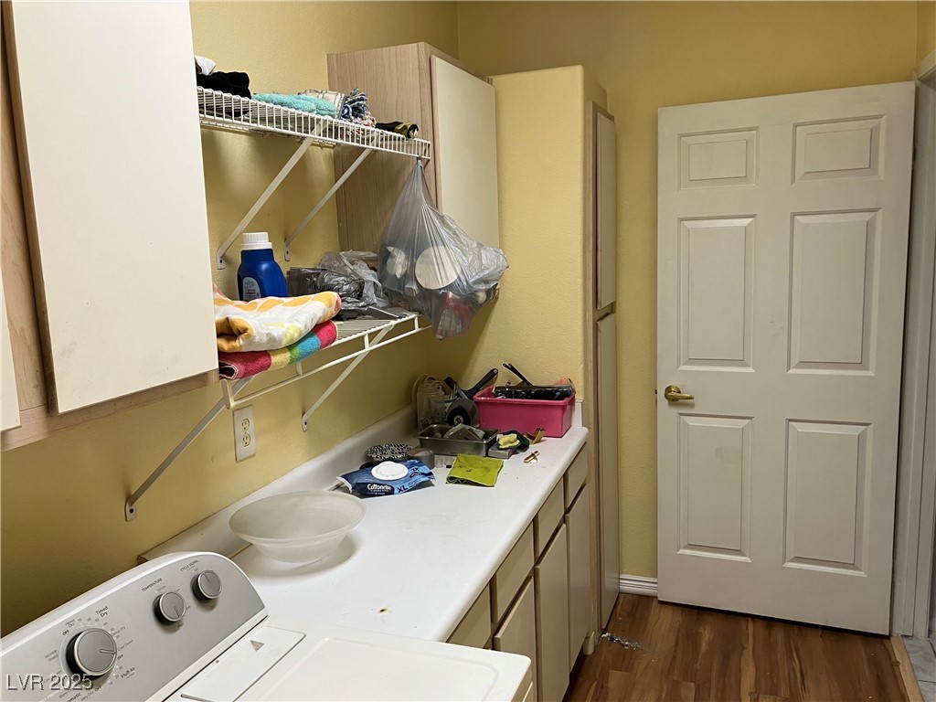 2975 Bluegrass Lane, Unit 521 Henderson, NV 89074 - Photo 24 of 35 Laundry Room