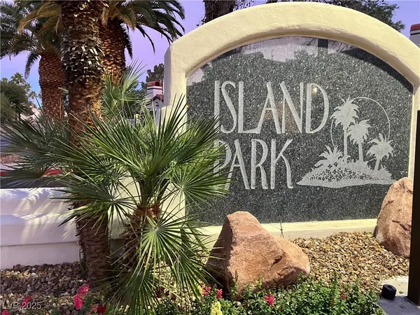 $279,000 | 2975 Bluegrass Lane, Unit 521, Henderson, NV 89074