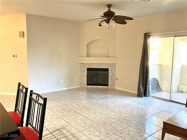 $279,000 | 2975 Bluegrass Lane, Unit 521, Henderson, NV 89074