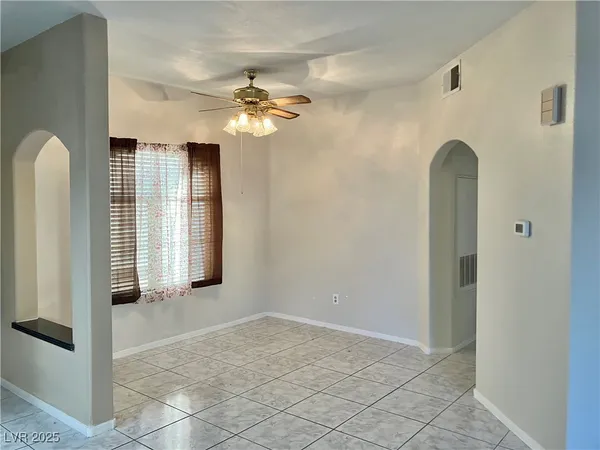 $279,000 | 2975 Bluegrass Lane, Unit 521, Henderson, NV 89074