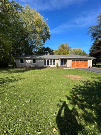 $435,000 | N35-w28682 Old North Shore Drive, Delafield, WI 53072