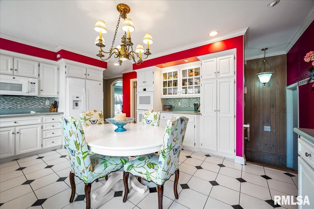 570 East High Point Road Peoria, IL 61614 - Photo 15 of 64 Gallery Image 15