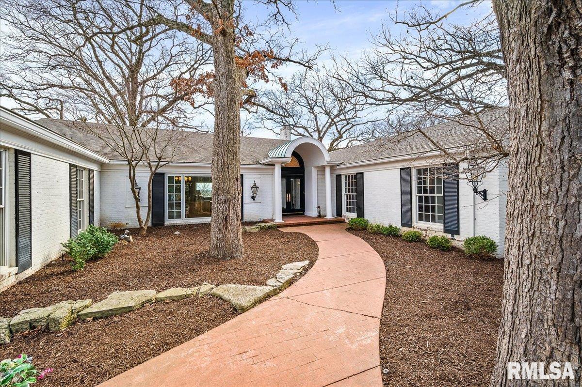 570 East High Point Road Peoria, IL 61614 - Photo 3 of 64 Gallery Image 3