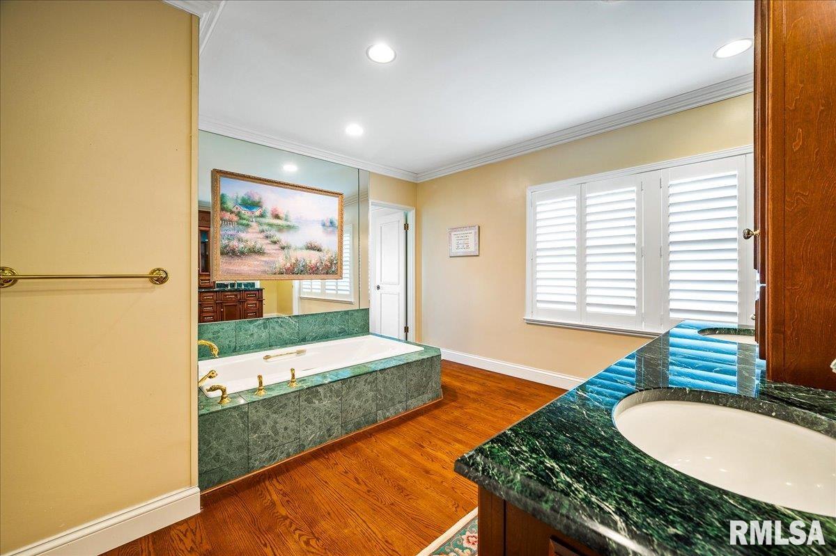 570 East High Point Road Peoria, IL 61614 - Photo 35 of 64 Gallery Image 35