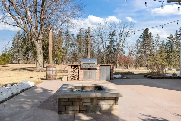 $649,000 | 2284 Waukau Road, Omro, WI 54963