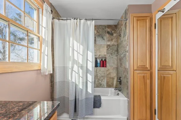 $649,000 | 2284 Waukau Road, Omro, WI 54963