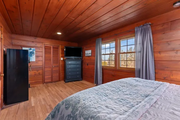 $649,000 | 2284 Waukau Road, Omro, WI 54963