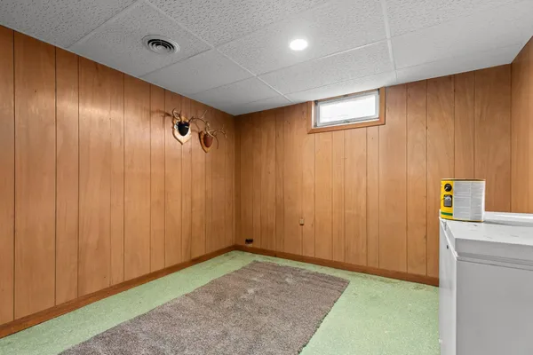 $649,000 | 2284 Waukau Road, Omro, WI 54963