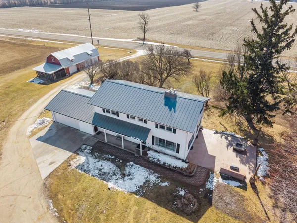 $649,000 | 2284 Waukau Road, Omro, WI 54963