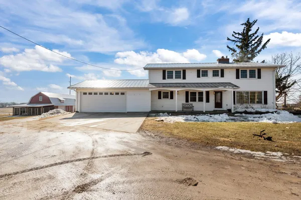 $649,000 | 2284 Waukau Road, Omro, WI 54963