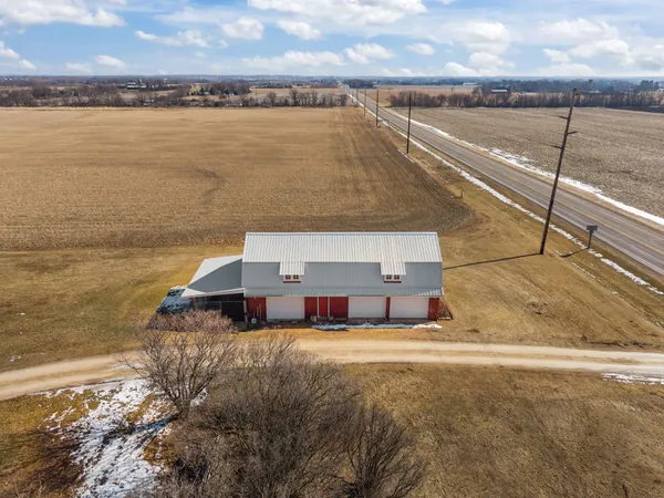 $649,000 | 2284 Waukau Road, Omro, WI 54963