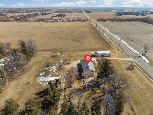 $649,000 | 2284 Waukau Road, Omro, WI 54963