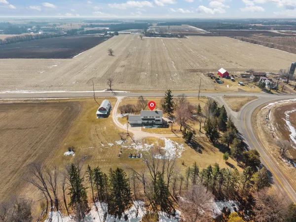 $649,000 | 2284 Waukau Road, Omro, WI 54963