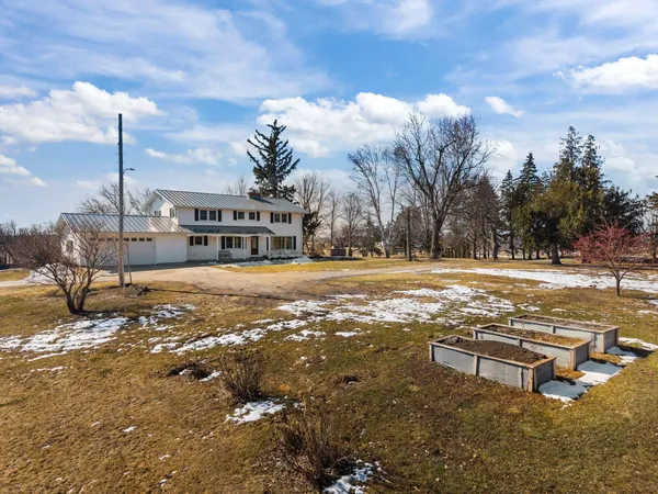 $649,000 | 2284 Waukau Road, Omro, WI 54963