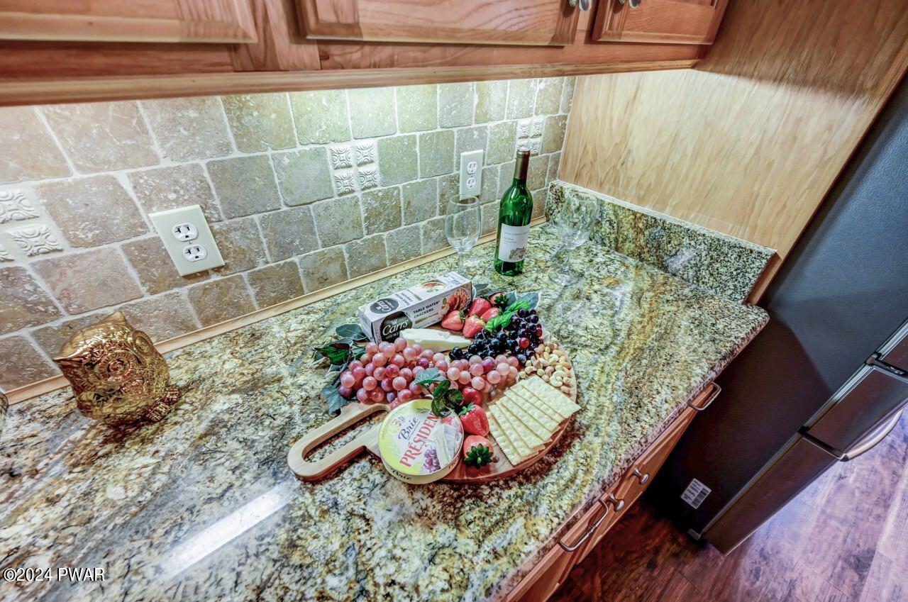 126 Ridge View Road Lackawaxen, PA 18425 - Photo 22 of 78 17 Kitchen View 4