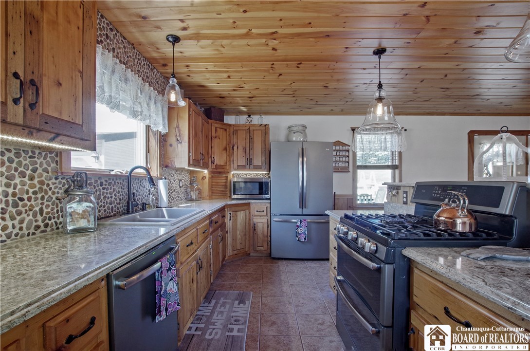 10 Dennison Road Carroll, NY 14738 - Photo 15 of 45