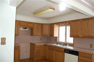 3092 North Jennings Road Flint, MI 48504 - Photo 5 of 6 20134615-4.JPG