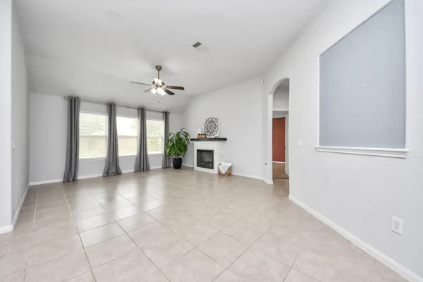 $2,100 | 24615 Ballad Drive, Katy, TX 77493