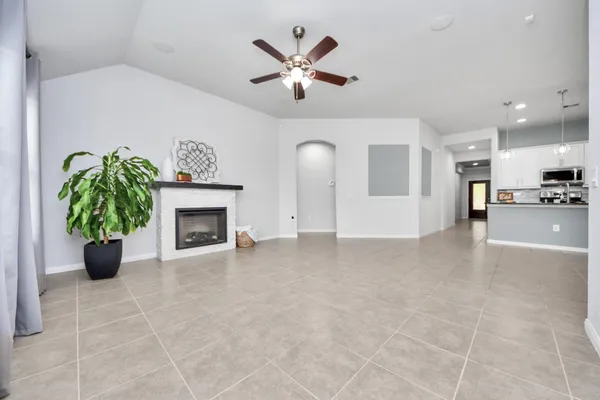 $2,100 | 24615 Ballad Drive, Katy, TX 77493