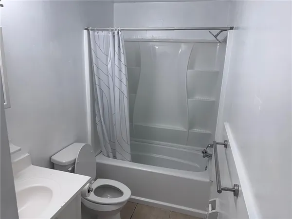 $1,400 | 1885 40th Avenue, Unit 4, Vero Beach, FL 32960