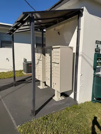 $1,400 | 1885 40th Avenue, Unit 4, Vero Beach, FL 32960