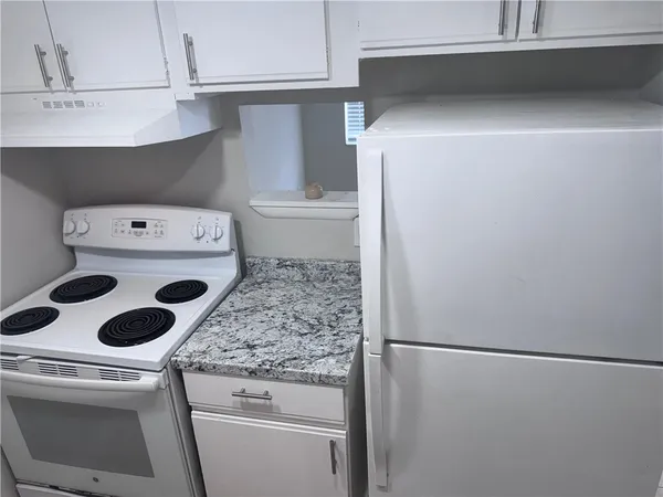 $1,400 | 1885 40th Avenue, Unit 4, Vero Beach, FL 32960