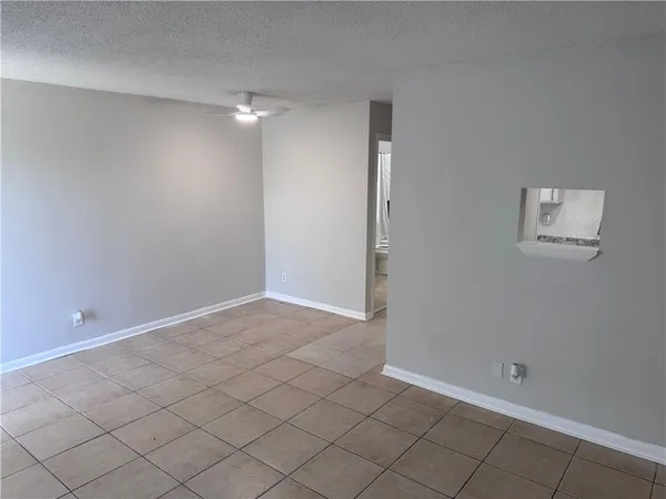 $1,400 | 1885 40th Avenue, Unit 4, Vero Beach, FL 32960
