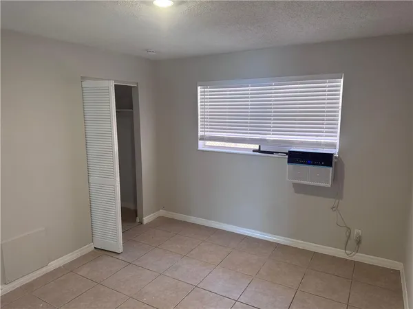 $1,400 | 1885 40th Avenue, Unit 4, Vero Beach, FL 32960