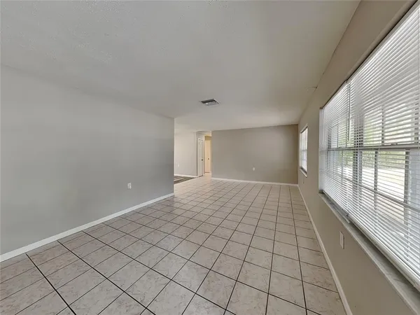 $2,179 | Undisclosed Address, Lutz, FL 33559