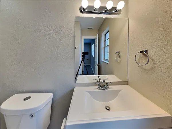 $2,179 | Undisclosed Address, Lutz, FL 33559