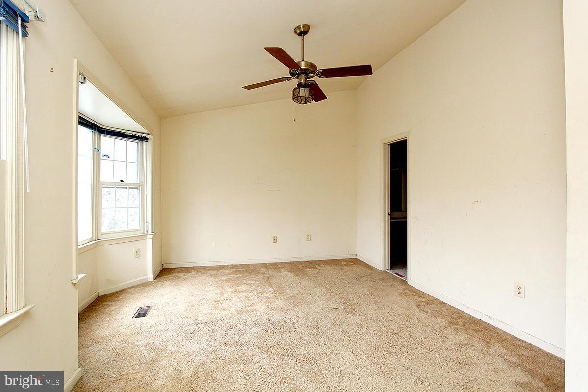 4005 Peppertree Lane Silver Spring, MD 20906 - Photo 20 of 30 Bedroom (Master)