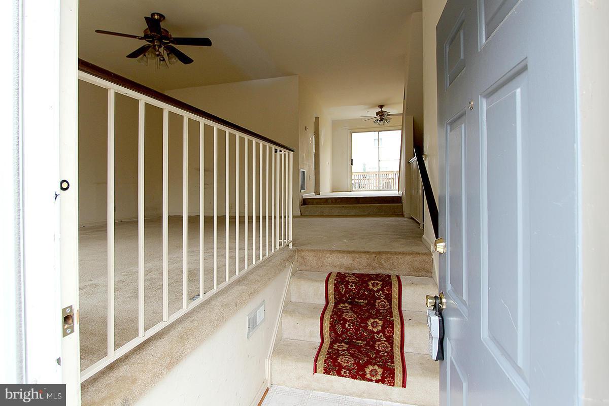 4005 Peppertree Lane Silver Spring, MD 20906 - Photo 3 of 30 Entry
