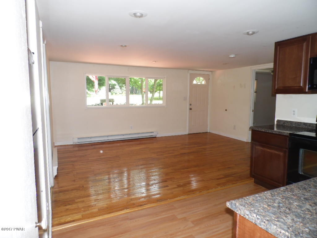 138 Heather Hill Road Dingmans Ferry, PA 18328 - Photo 6 of 21