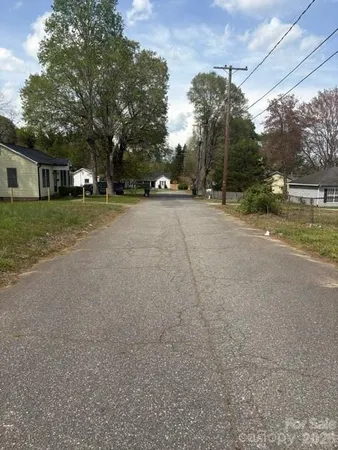 $49,900 | 1415 3rd St Place Northeast, Hickory, NC 28601