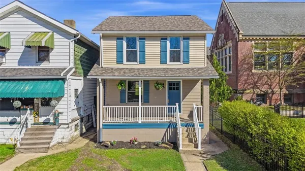 $385,000 | 710 Allegheny River Boulevard, Oakmont, PA 15139