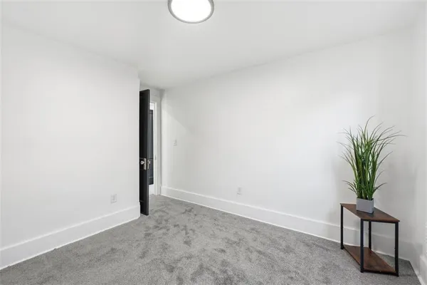 $385,000 | 710 Allegheny River Boulevard, Oakmont, PA 15139