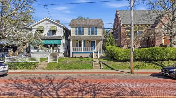 $385,000 | 710 Allegheny River Boulevard, Oakmont, PA 15139