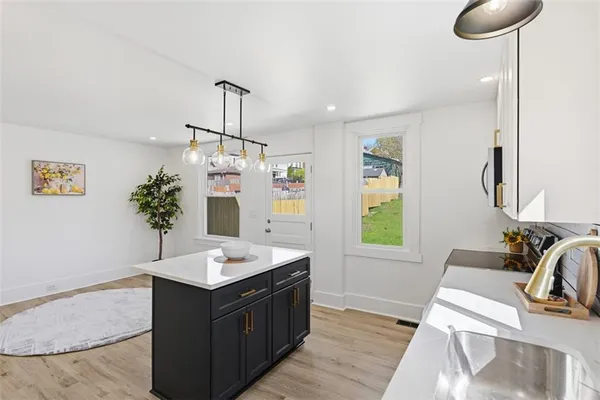 $385,000 | 710 Allegheny River Boulevard, Oakmont, PA 15139