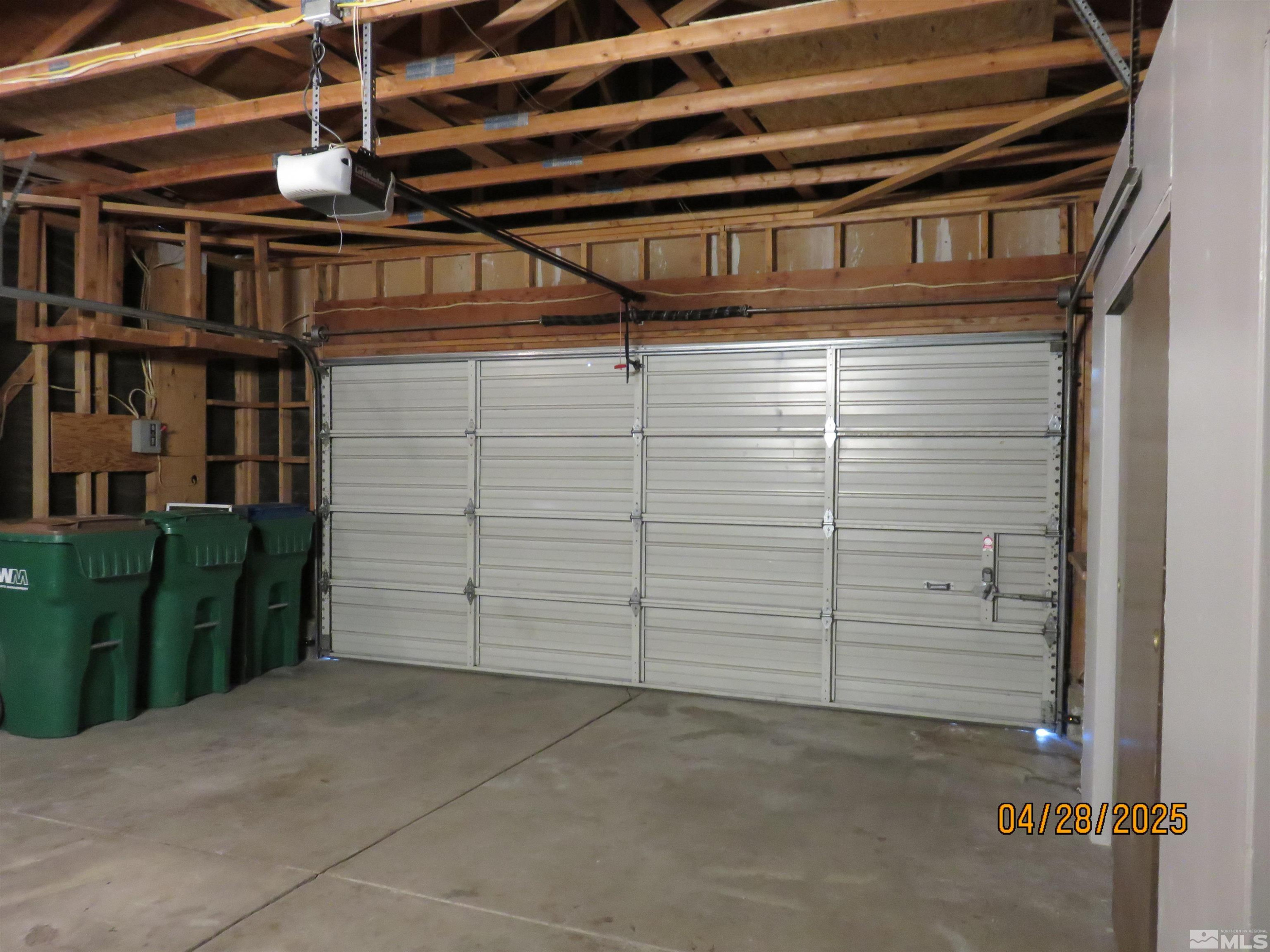 3973 Knoblock Road Carson City, NV 89706 - Photo 29 of 39 a view of a car garage