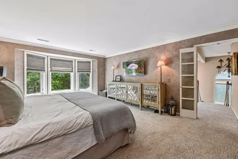 $749,000 | 1140 Hollybrook Drive, Wayzata, MN 55391